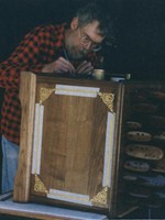 15_painting_case
