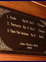 10hind3478_charlie_hind_music_box